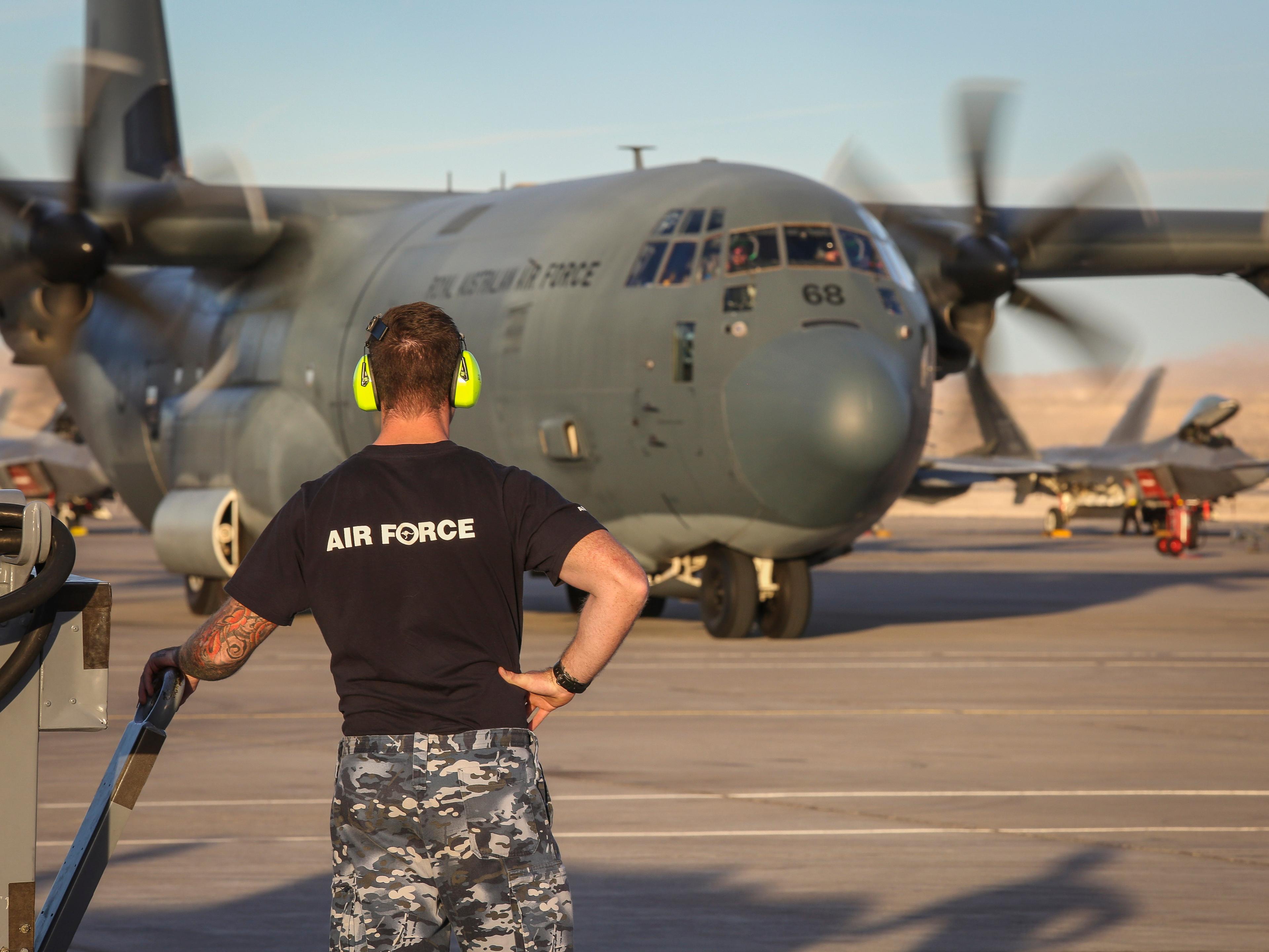 Raaf   Aircraft Technician Waiting to Refuel Hercules During Ex Red Flag   Male